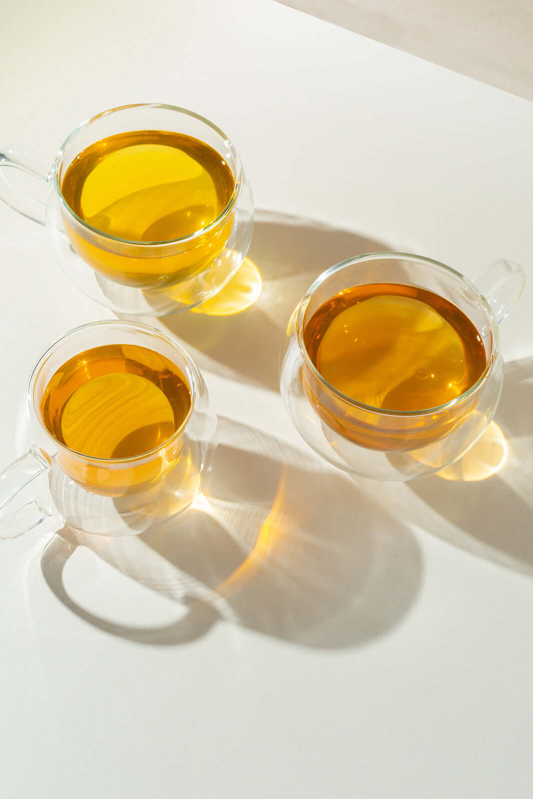 Oolong tea in cups